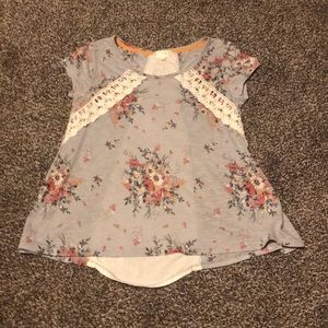 Altar’d State Top Medium